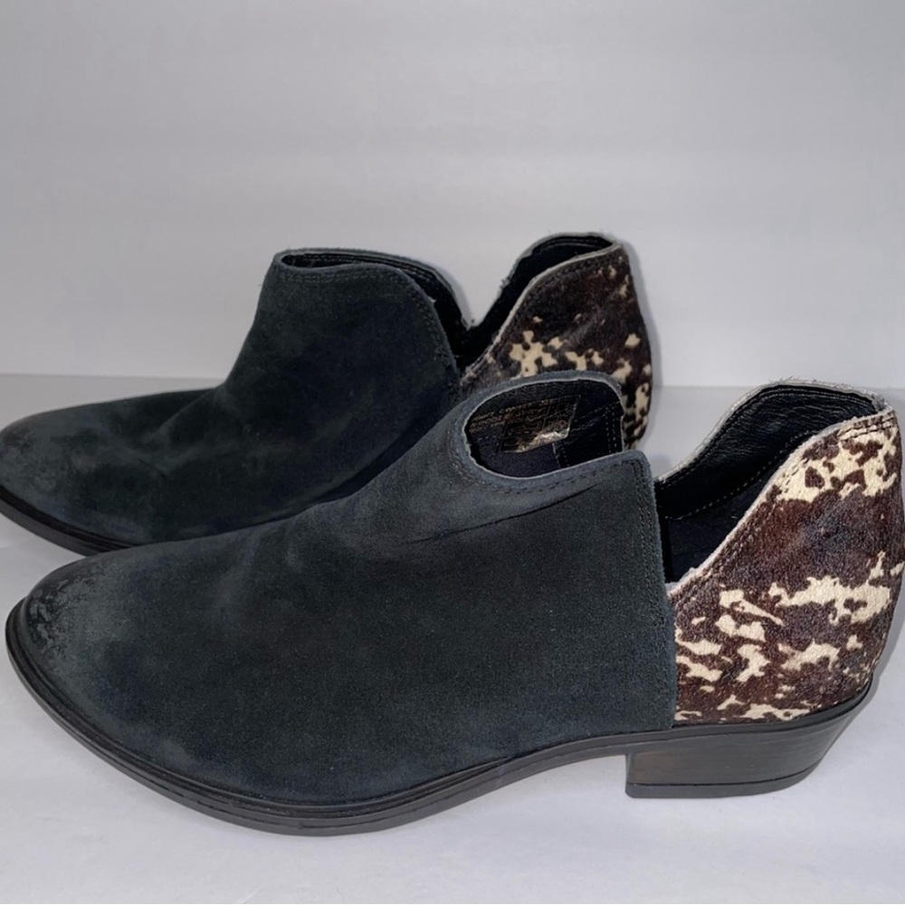 Crevo Leighton Print Bootie excellent used condition 7 1/2